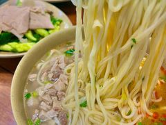 -亮亮面馆(经六路店)