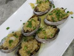 -亚龙湾8号(丁村万人海鲜广场店)