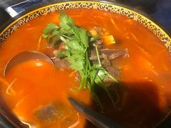 带皮牛肉酸汤火锅-泉味道贵州厨房(三里河店)
