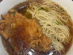 -百年老字号·观振兴蟹黄面·三虾面·苏式面(观前街富仁坊巷店)