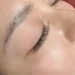 -爱空间美睫健康美甲
