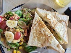 牛油果吐司-251#coffee roasters(沿河东路店)