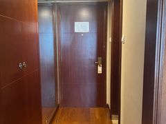 -汕尾巴黎半岛酒店