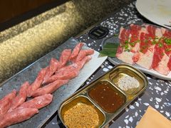 -黑牛の場烤肉(摩天活力城店)
