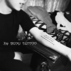 -SNOW TATTOO STUDIO