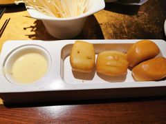 香炸小馒头-左庭右院鲜牛肉火锅(新梅广场店)