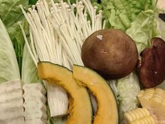 -润园四季椰子鸡火锅(卓越INTOWN店)