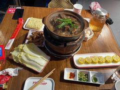 -阿润打边炉·鲜切鸡煲(华漕店)