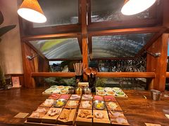 -银米·云南传统过桥米线(双廊黑金冠店)