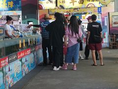 -三亚火车头万人海鲜广场