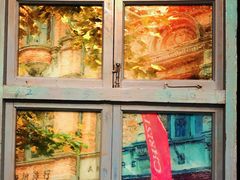 -Nathalie Djurberg与Hans Berg“牛皮纸包裹的月亮”-Prada荣宅当季展览