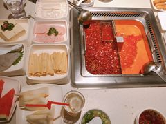 -海底捞火锅鲜切牛肉主题店(长寿路店)
