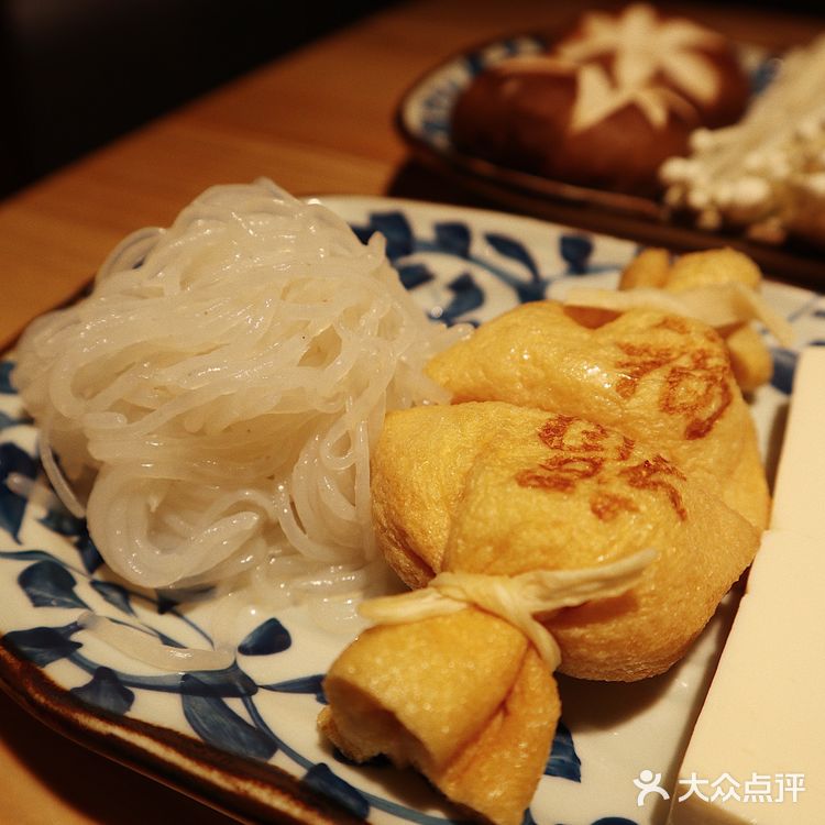 安格斯牛肉无限吃！性价比超高的寿喜锅自助