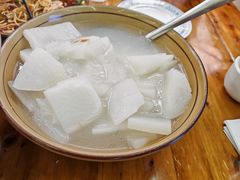 -一品红烧鸭特色川菜(三岔湖店)