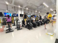 -发条鸭无人健身房(浦东北艾路店)
