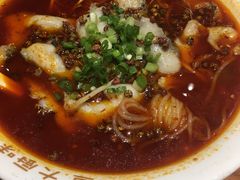 -渝是乎酸菜鱼(龙旗购物中心店)