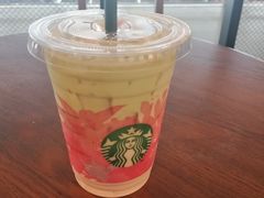 粉樱冰抹茶拿铁-星巴克(无锡高铁站店)