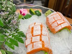 三文鱼鱼腩-黑牛の店·和牛烧肉(合生汇店)