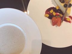 -成都保利公园皇冠假日酒店(熊猫基地店)