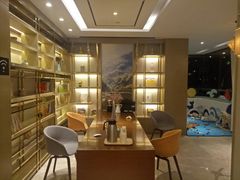 -杭州西湖湖滨银泰亚朵酒店
