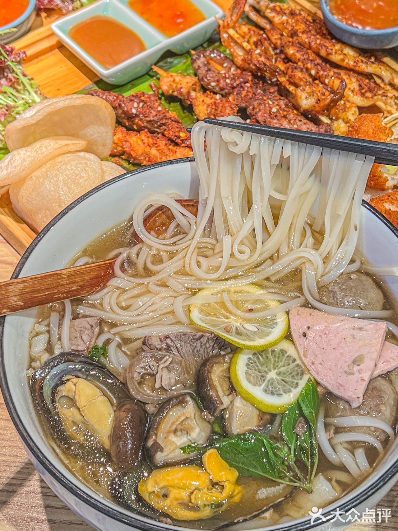 人均20r吃到撑!河粉的味道很正,汤头很鲜!