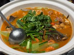 招牌鱼头泡饭-明丰小渔馆(明月路店)