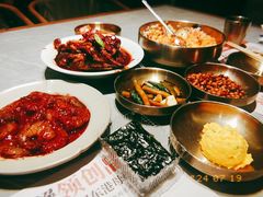 -草家酱蟹炭火烤肉店(珲春南路一店)