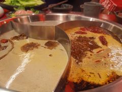 菌菇鸳鸯锅中锅-谭鸭血老火锅·匠心(环球港旗舰店)