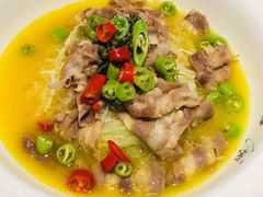 酸汤肥牛-鑫巴蜀小镇 · 水煮鱼专研店(玉桥店)