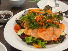 -Chom Cafe and Restaurant