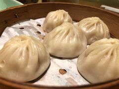 弄堂里的小笼包-弄堂里·寻味杭州(湖滨银泰in77C区店)