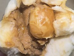 咸蛋黄超人包-老陶包子铺(南大西南村店)