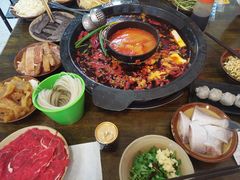 -黄潇洒老火锅(九眼桥宏济巷店)