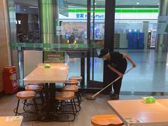 -蒙自源米线大王(东站店)