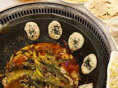 -丹水桥地锅鱼·翘嘴鲌·地方特色全鱼宴(丹江口大坝店)