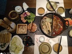四季草本鸳鸯锅-盡膳口福跷脚牛肉火锅(北美新天地店)