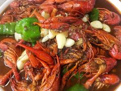 -陆记牛庄·碳锅龙虾烧烤(爱上花园店)