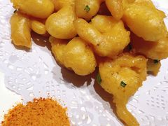软炸虾仁-闫府私房菜·百年鲁菜(恒隆店)
