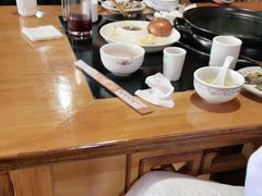 -果松木炭酸菜铜火锅·外婆参鸡汤