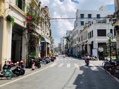 -海口骑楼小吃街