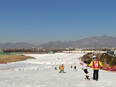 -华彬猛犸滑雪场