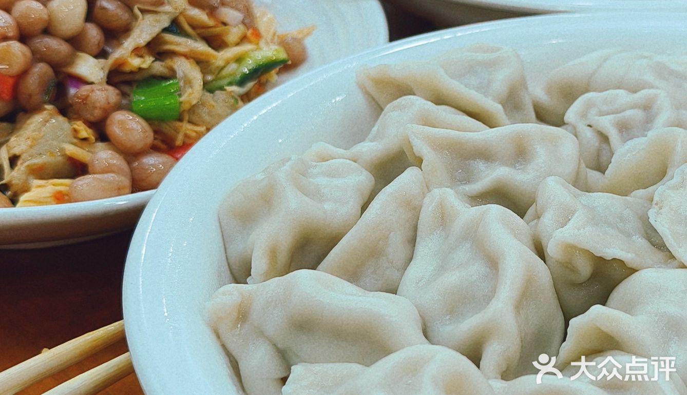 一口回到小时候的味道！就是这家饺子馆没错了！