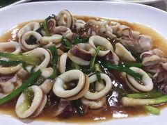 -四川小胡子海鲜(丁村万人海鲜广场店)