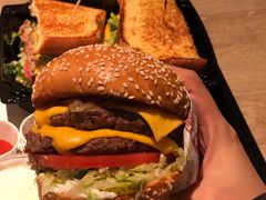 -The Habit Burger Grill 哈比特汉堡(爱琴海店)