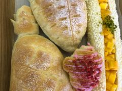 -奈雪的茶(亨特国际广场店)