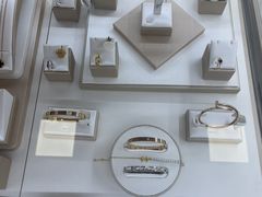 -鑫羽黄金首饰奢侈品回收鉴定