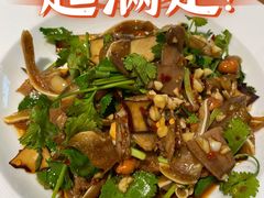 -费大厨辣椒炒肉(万家丽一店)