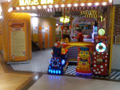 -百联临沂购物中心(临沂路店)
