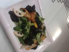 -雅逸居海鲜小厨