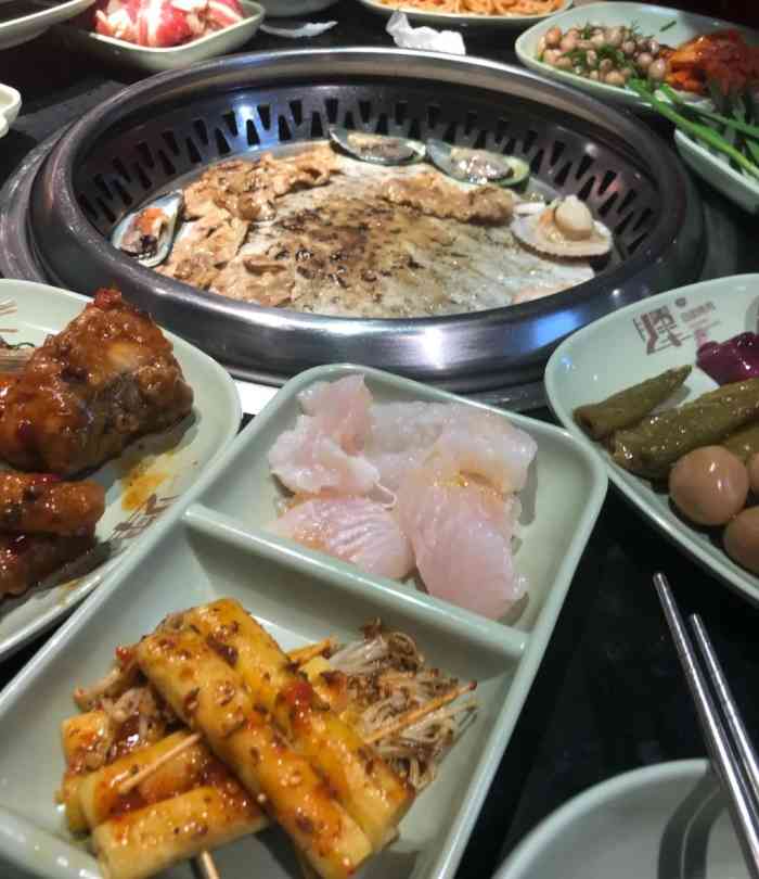 腾牛烤肉-"每天叫醒你的不是梦想,也不是尿急,而是不.